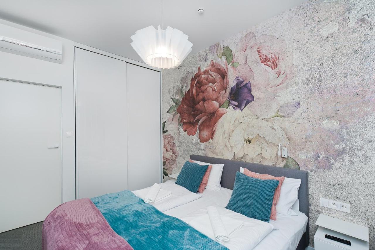 Premium In Novum City Center Near The Train Station By Sun & Snow Cracóvia Exterior foto